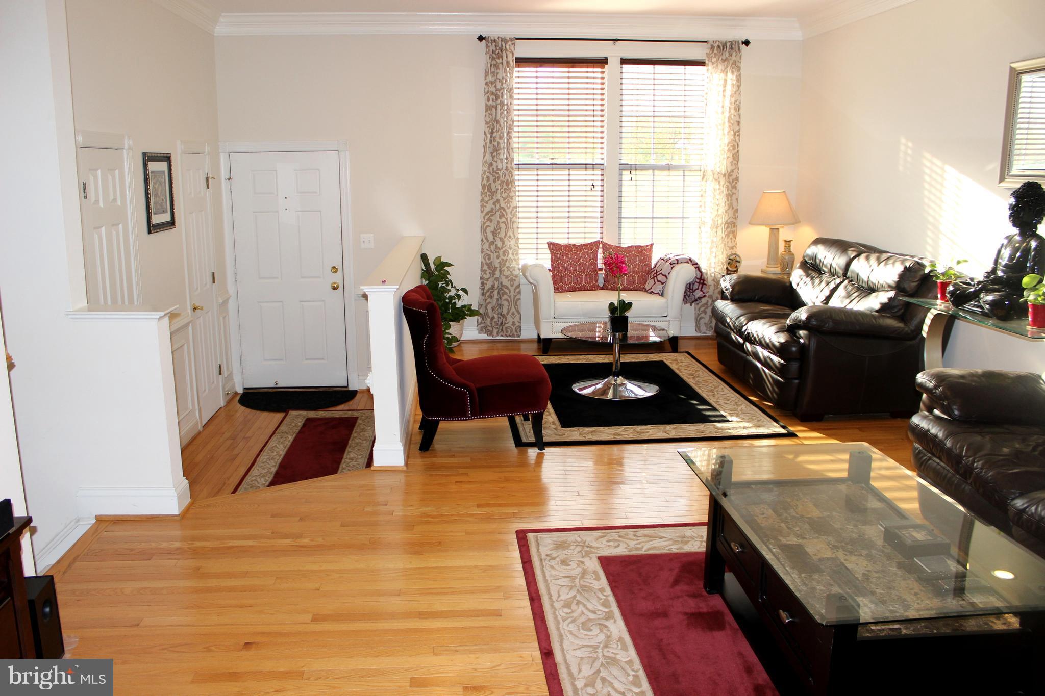 SIGNATURE AT BROADLANDS - Residential Lease