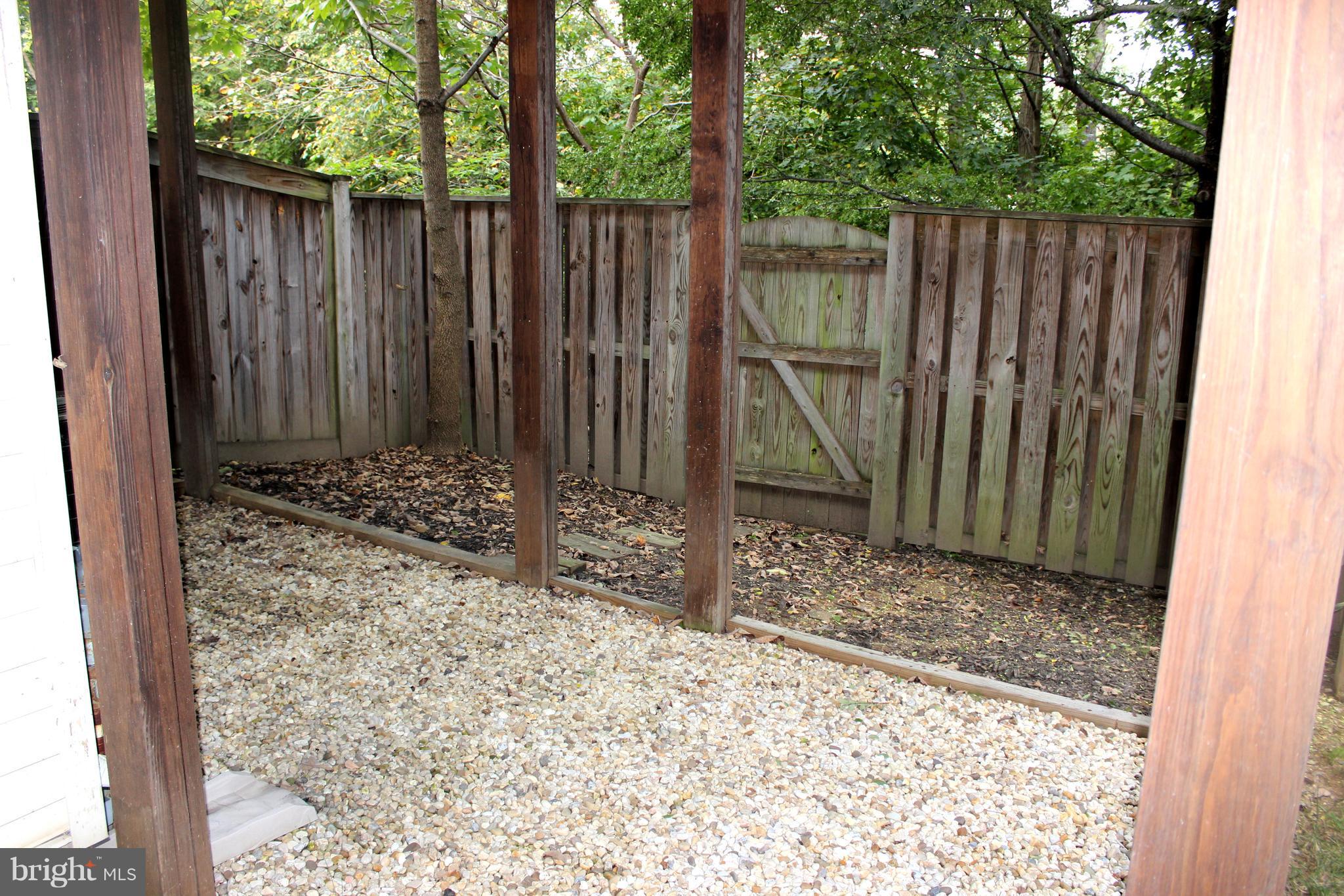 SIGNATURE AT BROADLANDS - Residential Lease