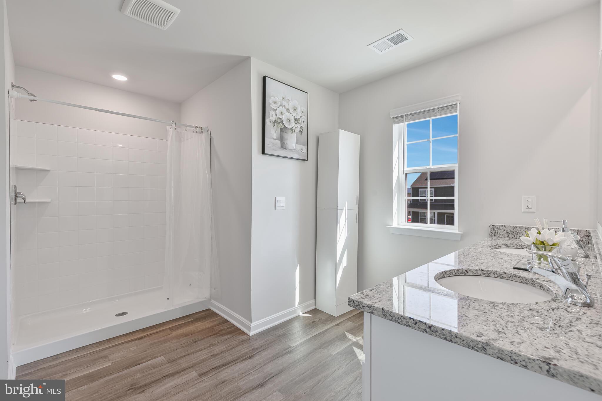 MAGNOLIA SPRINGS - Residential Lease