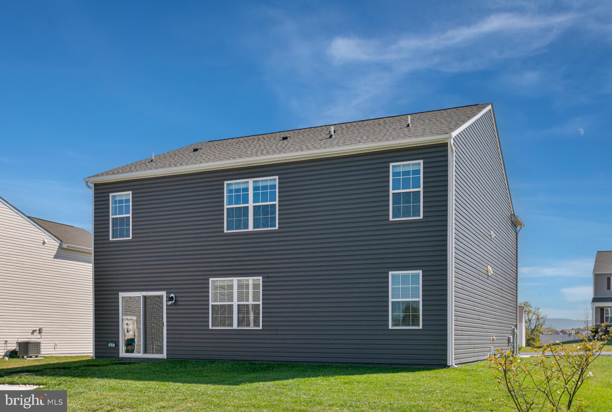 MAGNOLIA SPRINGS - Residential Lease