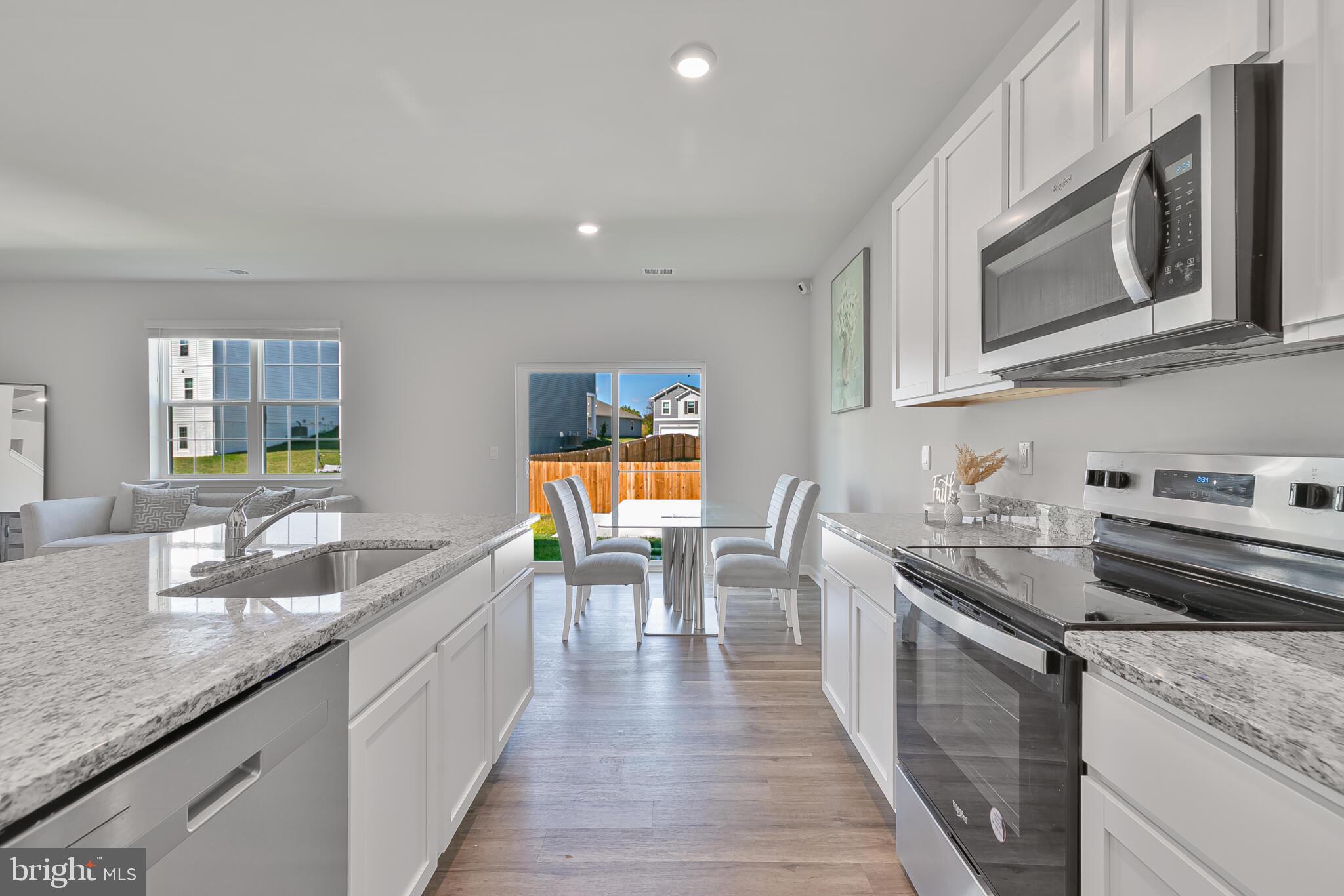 MAGNOLIA SPRINGS - Residential Lease