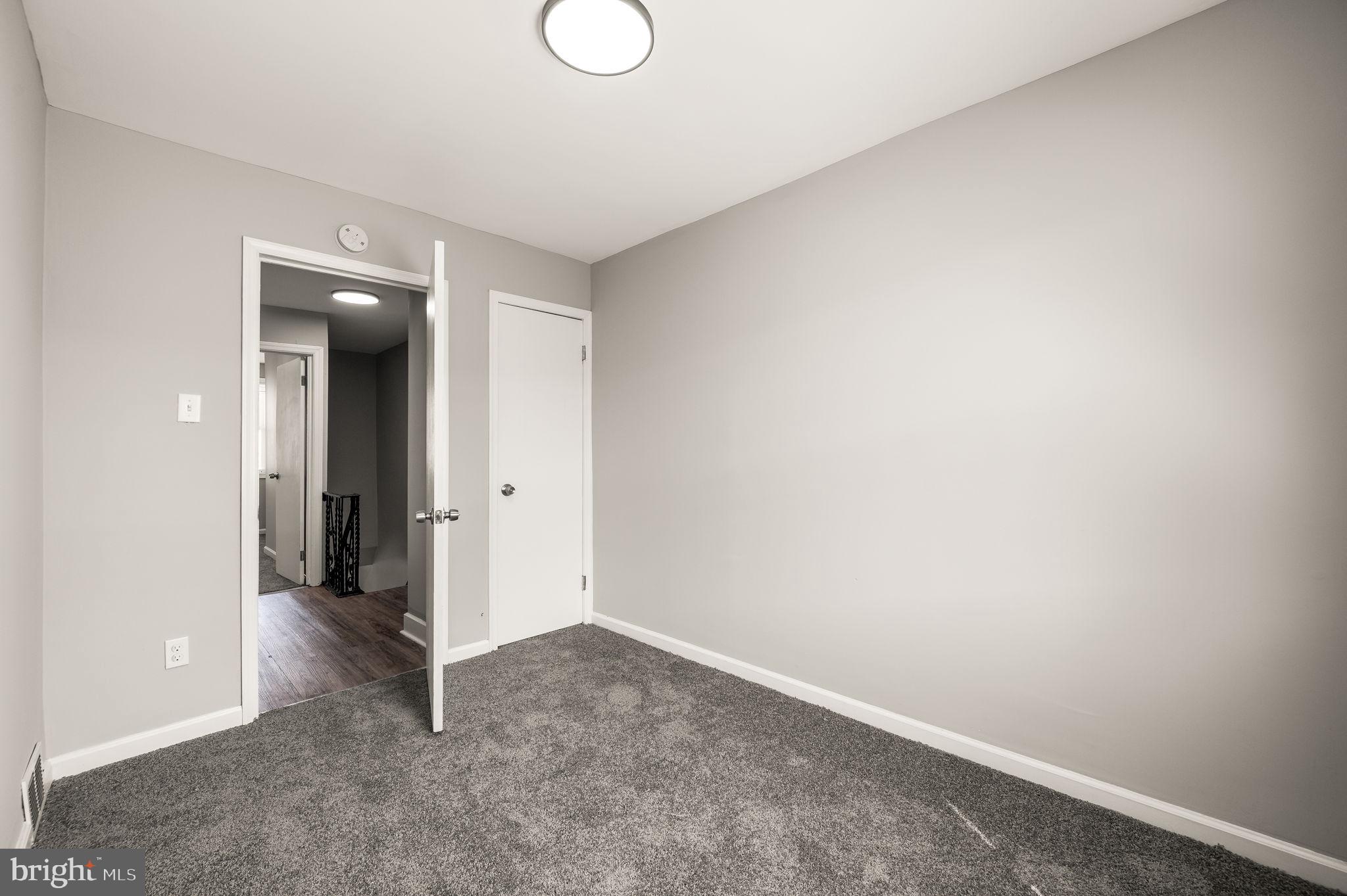 LAWNCREST - Residential