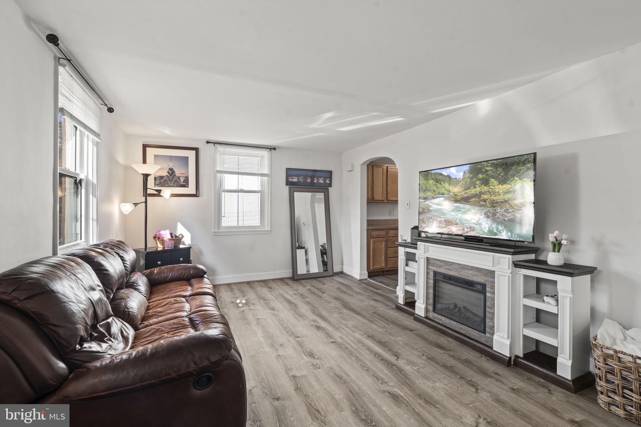 467 EVERGREEN AVENUE
