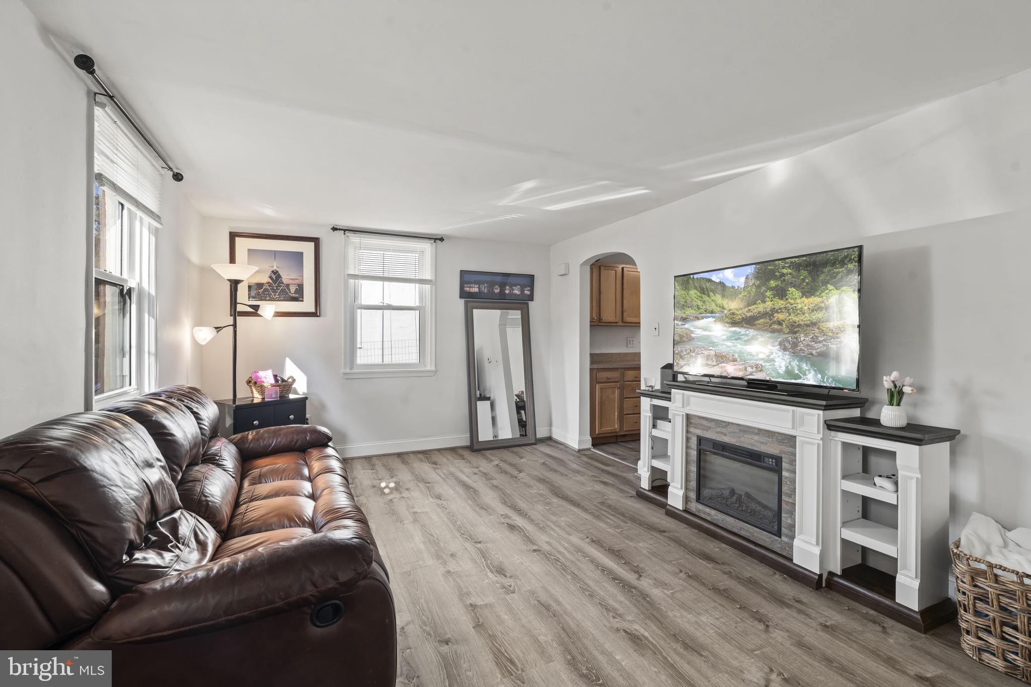 467 EVERGREEN AVENUE