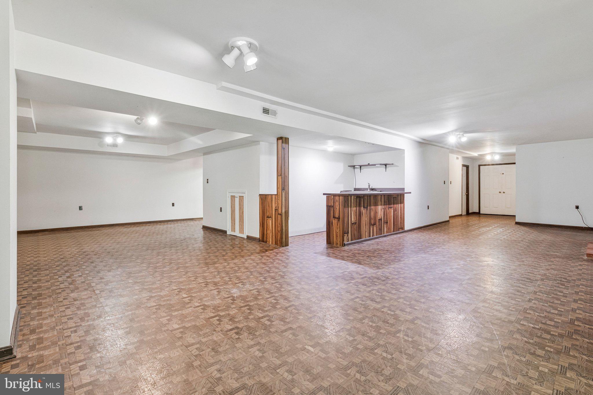 WEXFORD SOUTH - Residential