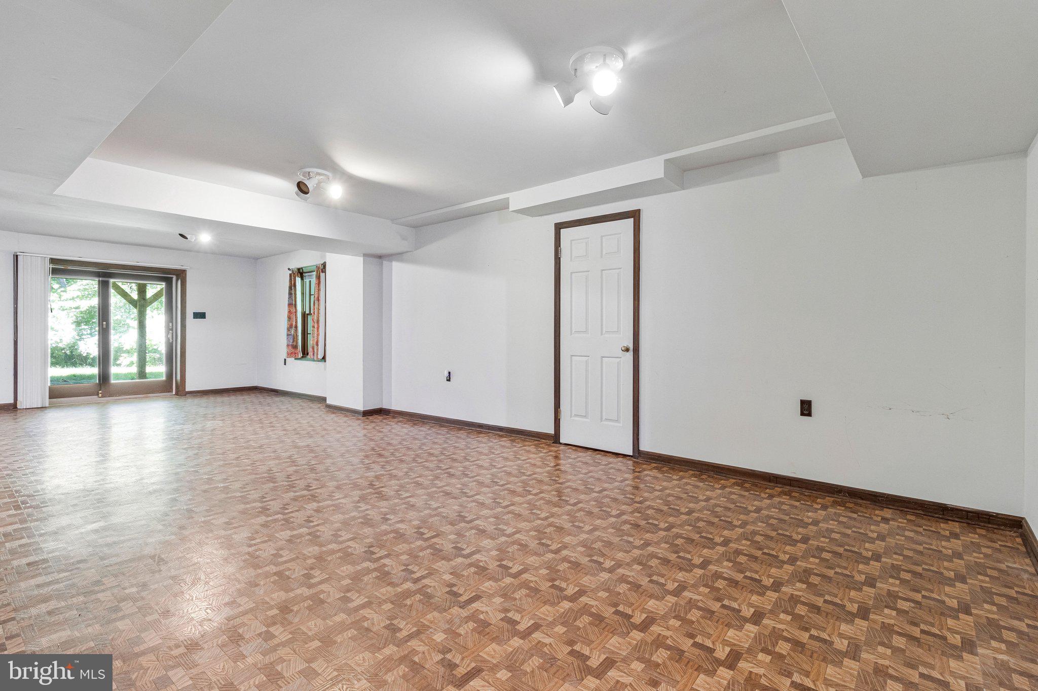 WEXFORD SOUTH - Residential