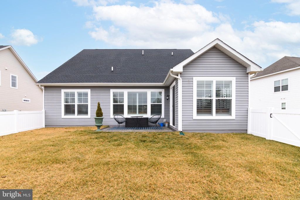 listing image 44