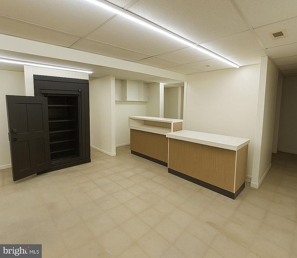 Photo of 721 Sansom Street #1A, PHILADELPHIA, PA 19106 (MLS # PAPH2522690)