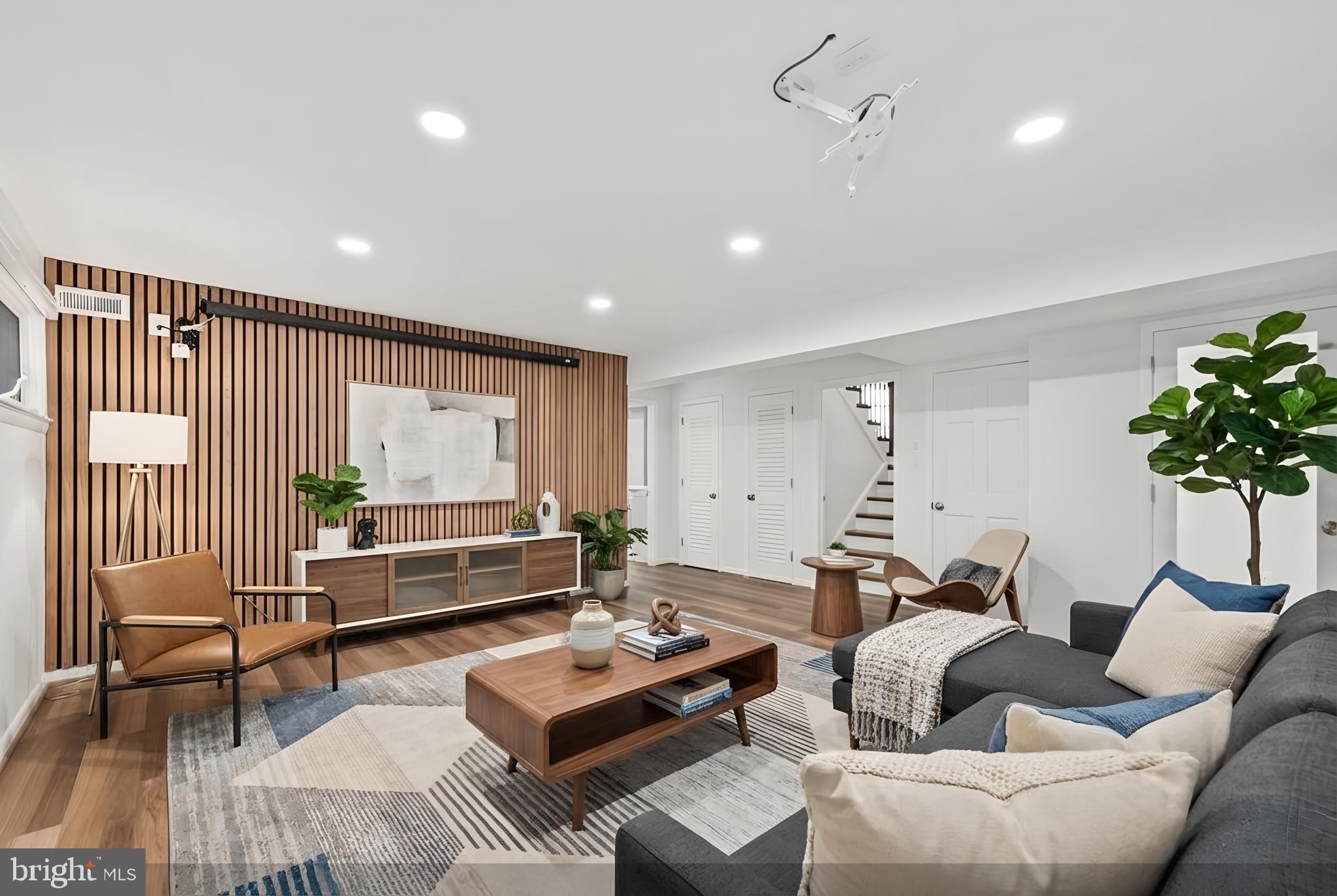 POTOMAC HILLS - Residential