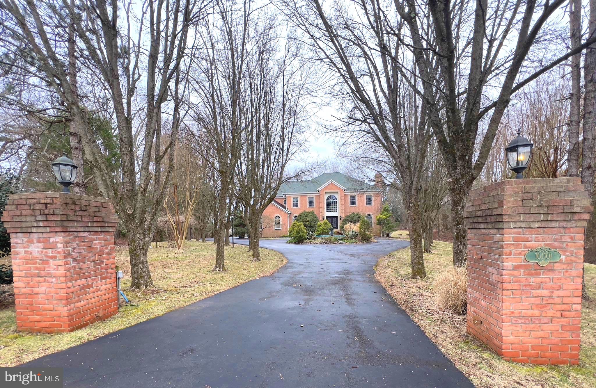 10001 BEACH MILL ROAD