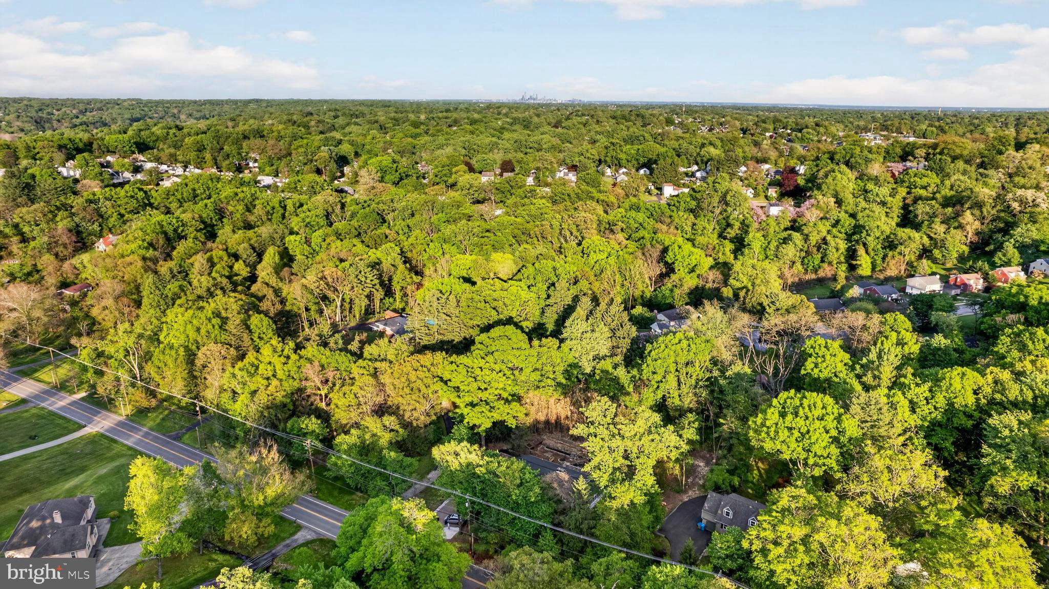 NEWTOWN SQ - Residential