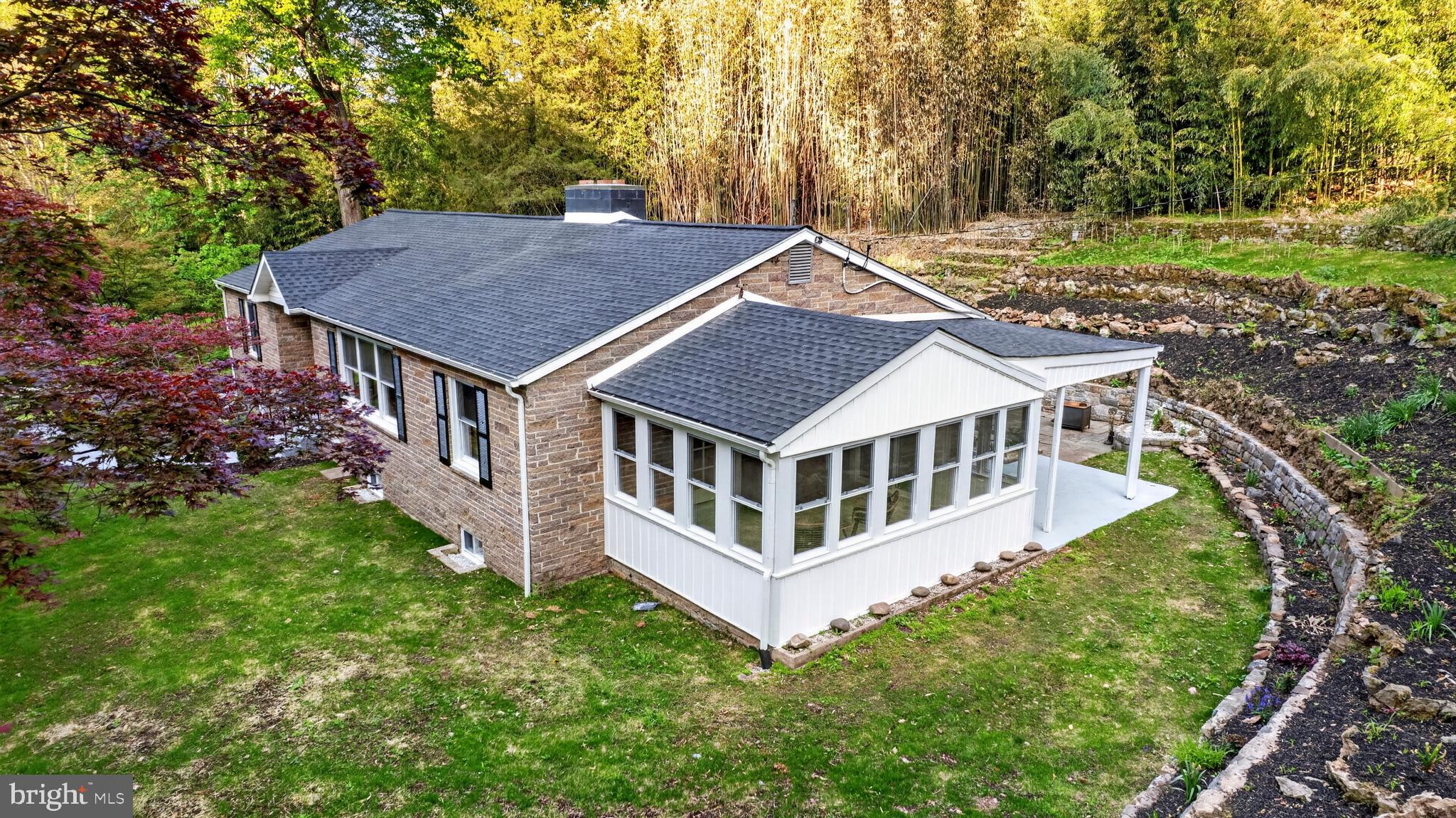 NEWTOWN SQ - Residential