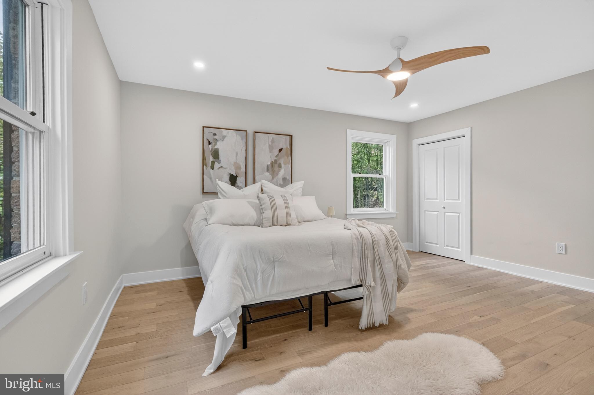 NEWTOWN SQ - Residential