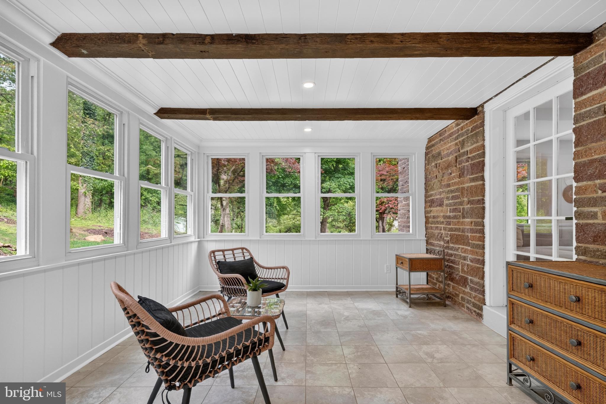 NEWTOWN SQ - Residential