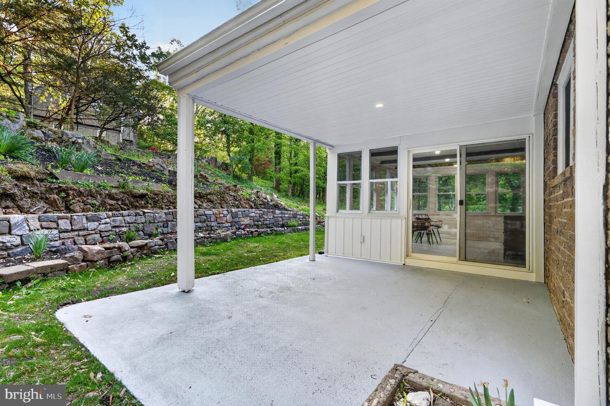 NEWTOWN SQ - Residential