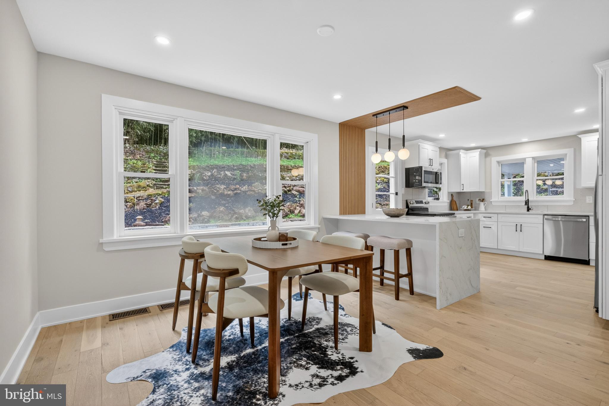 NEWTOWN SQ - Residential