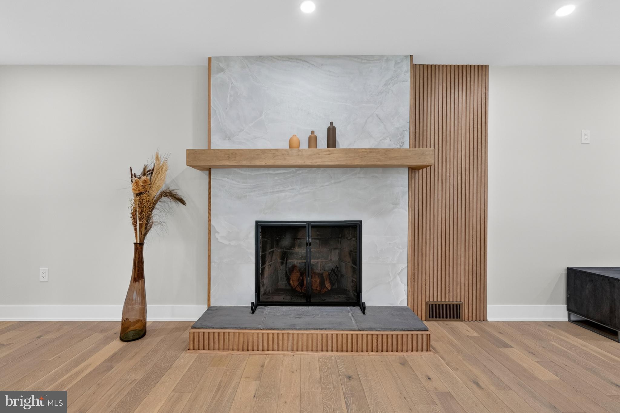 NEWTOWN SQ - Residential
