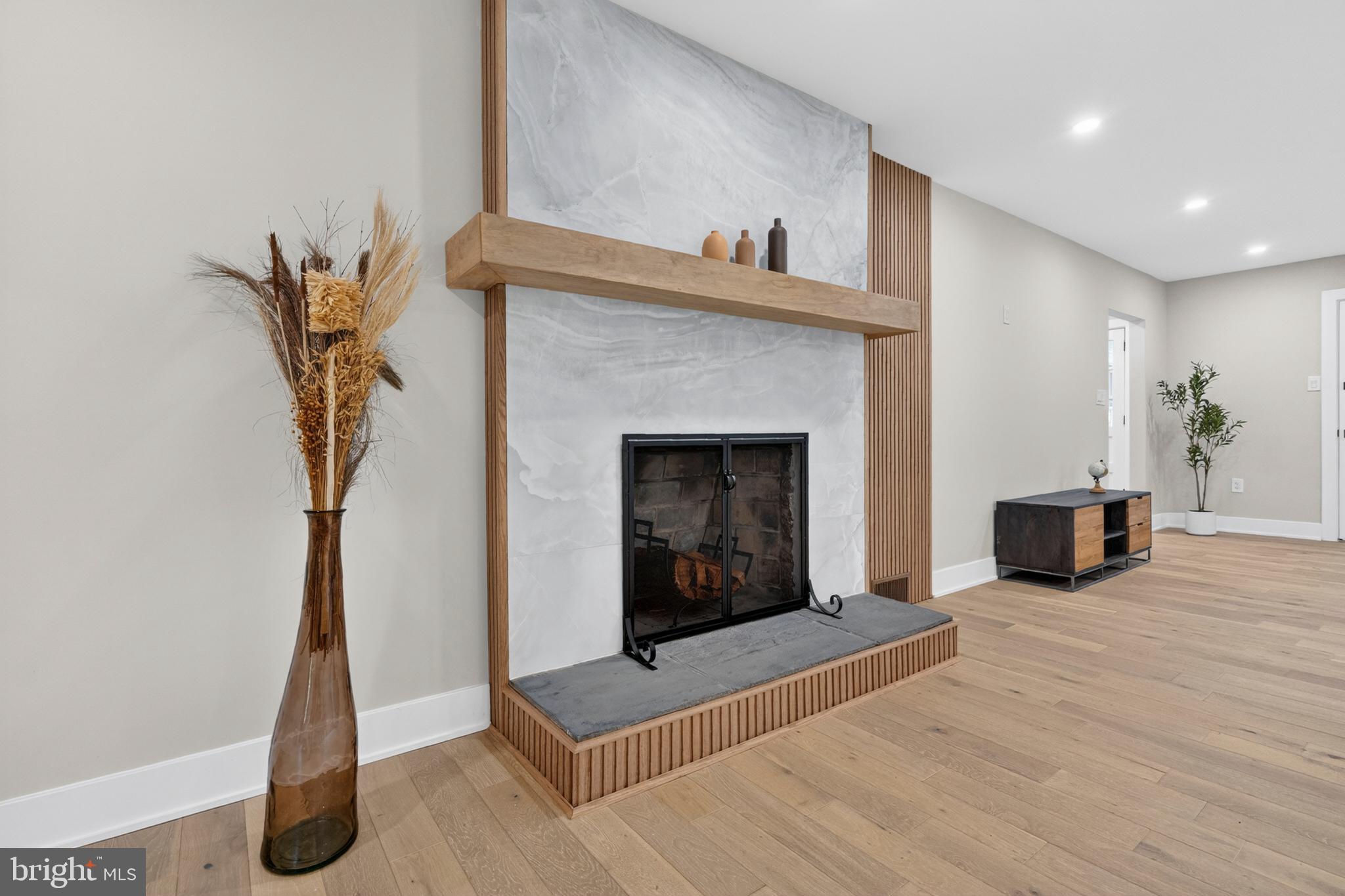 NEWTOWN SQ - Residential