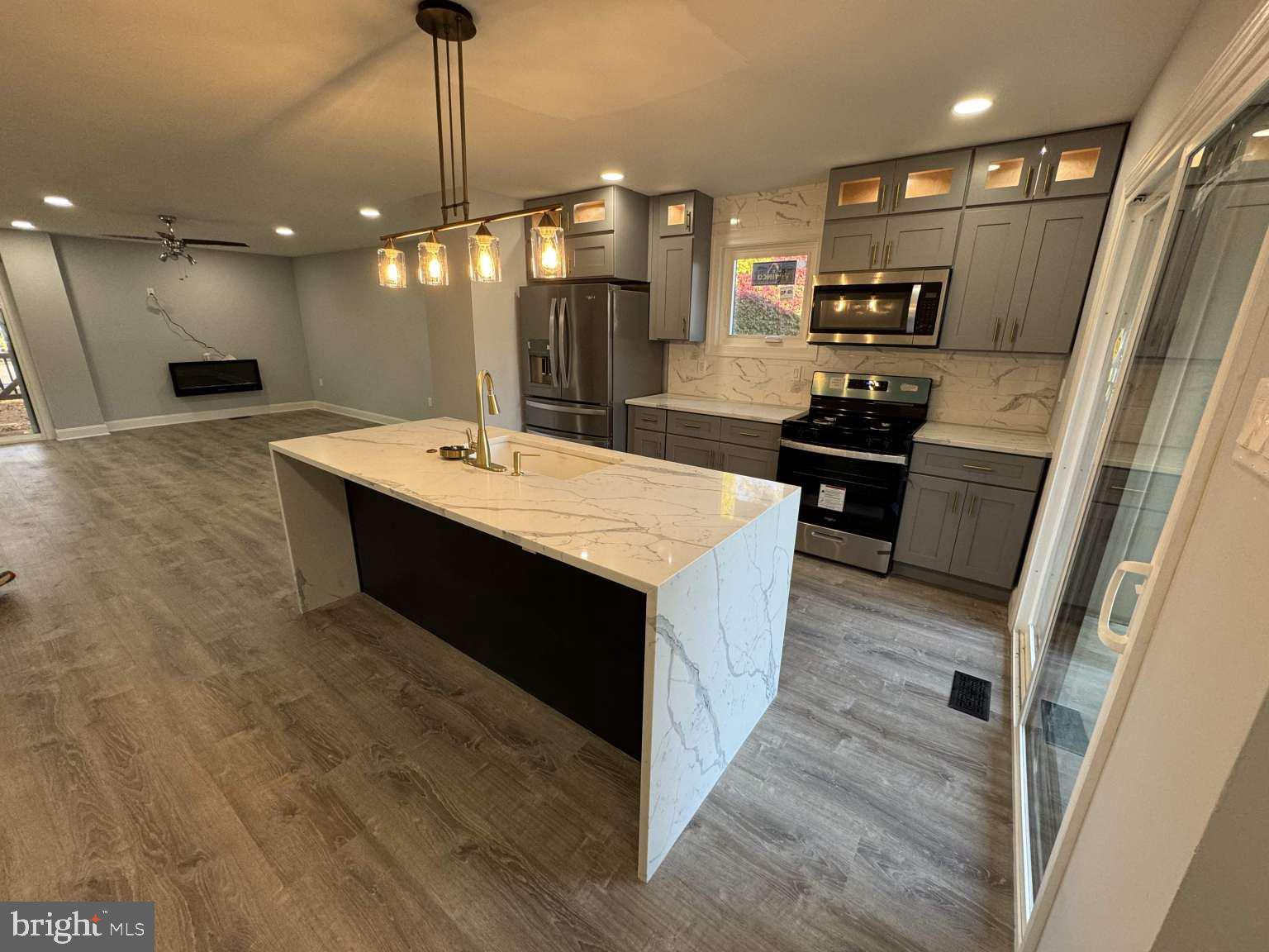 ARROWHEAD - Residential