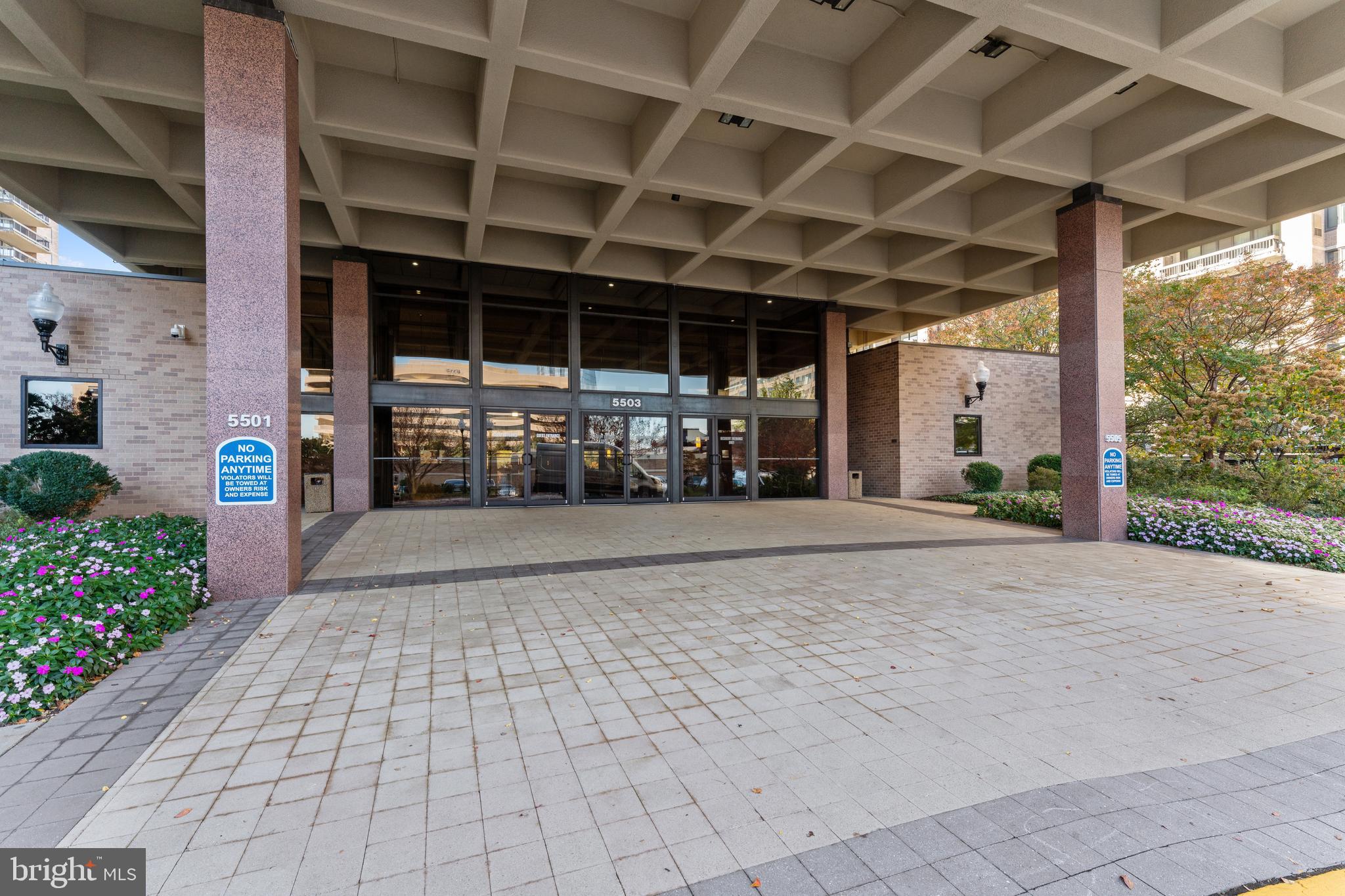 SKYLINE SQUARE CONDO - Residential Lease