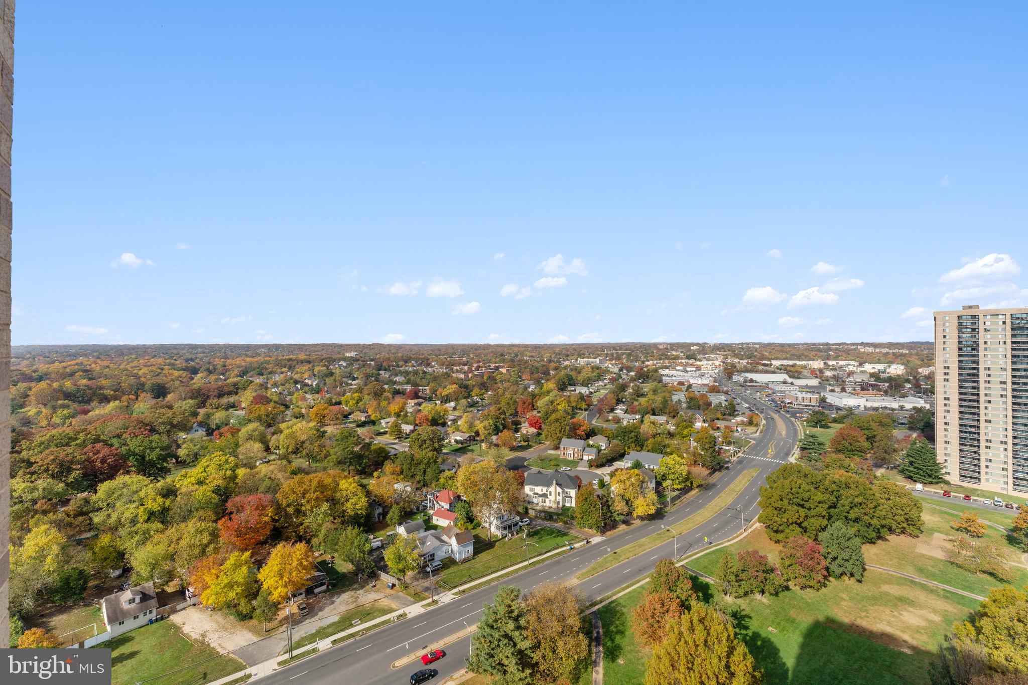 SKYLINE SQUARE CONDO - Residential Lease