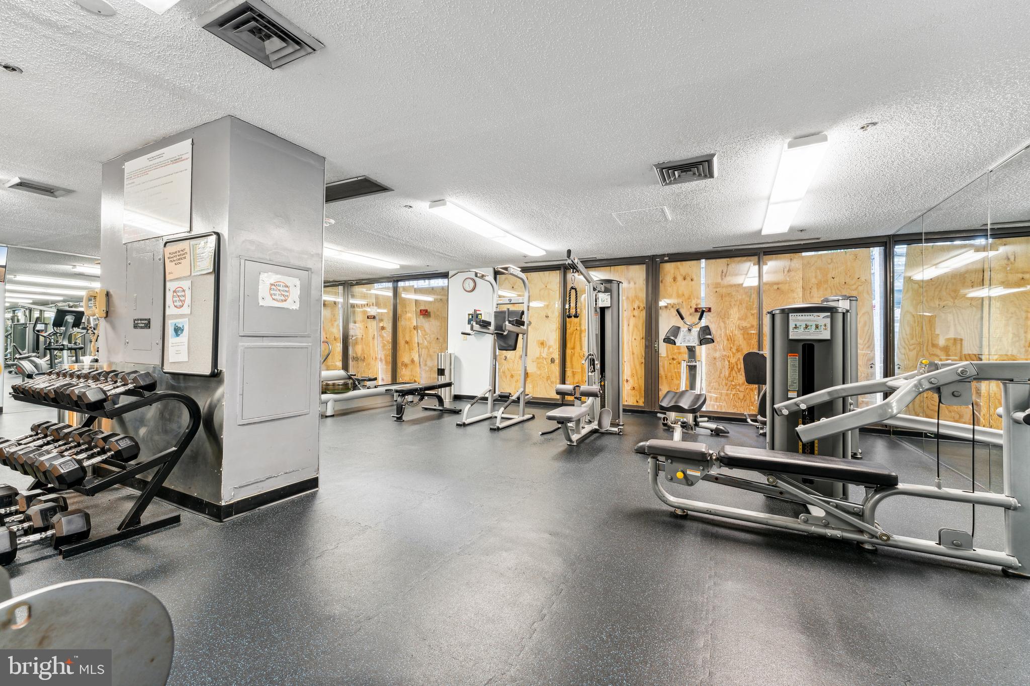 SKYLINE SQUARE CONDO - Residential Lease