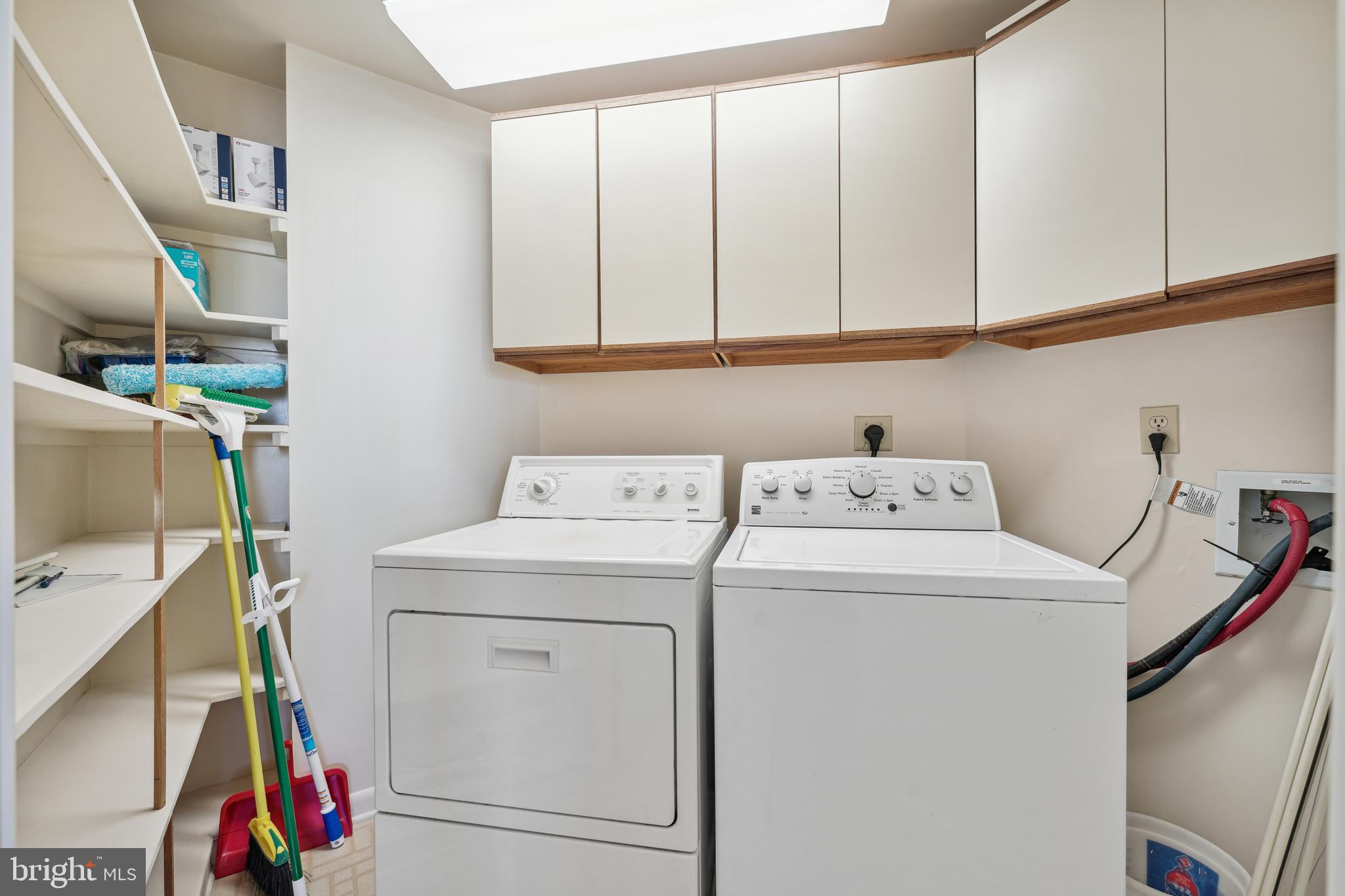 SKYLINE SQUARE CONDO - Residential Lease