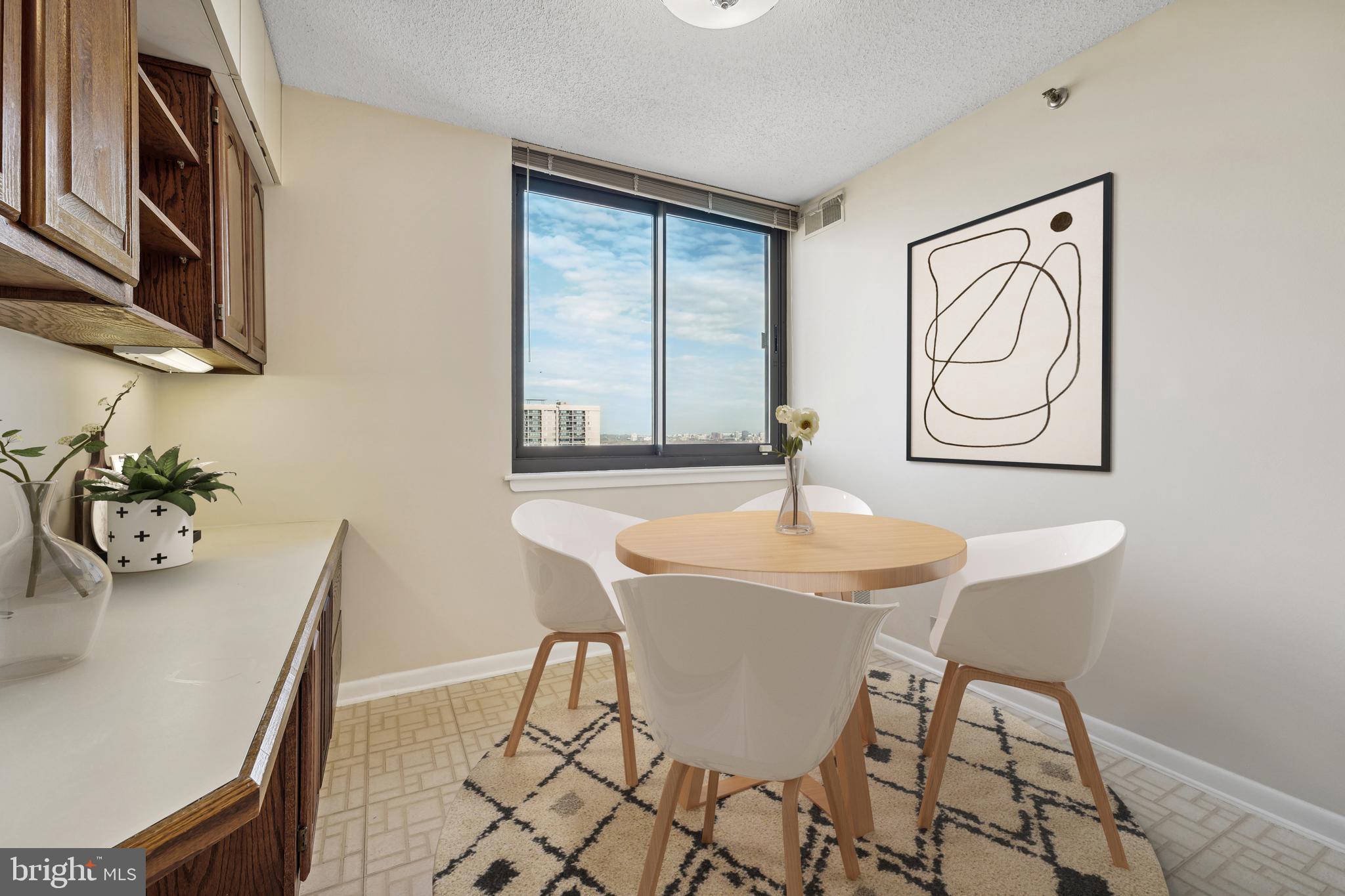 SKYLINE SQUARE CONDO - Residential Lease