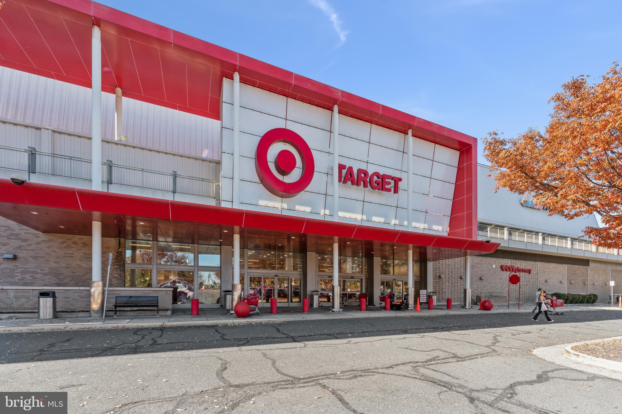 SKYLINE SQUARE CONDO - Residential Lease