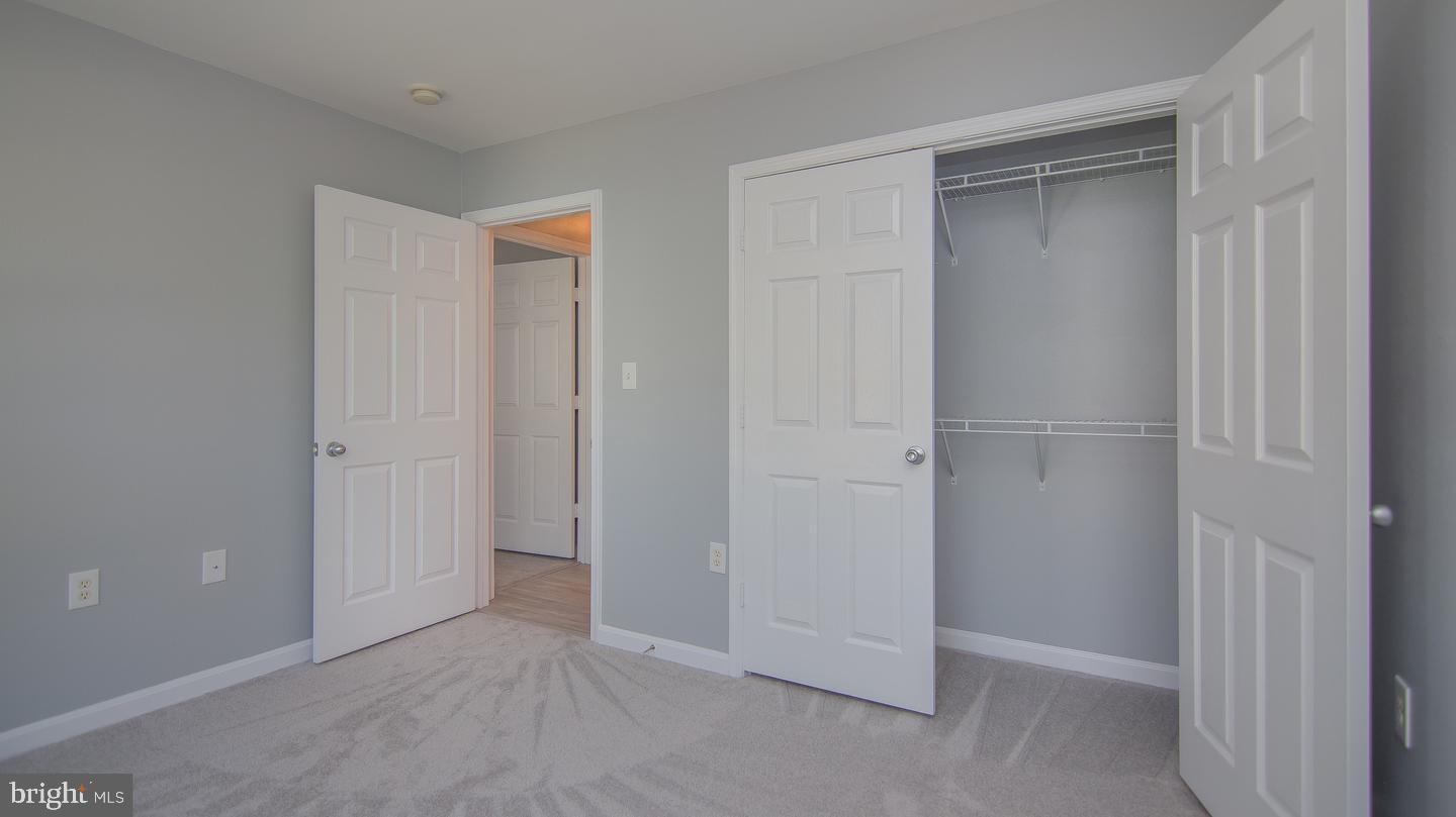 HIGH POINTE AT JEFFERSON - Residential Lease