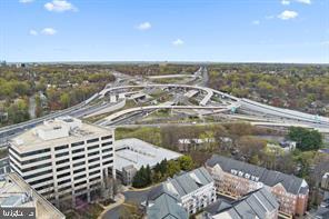 HIGH POINTE AT JEFFERSON - Residential Lease