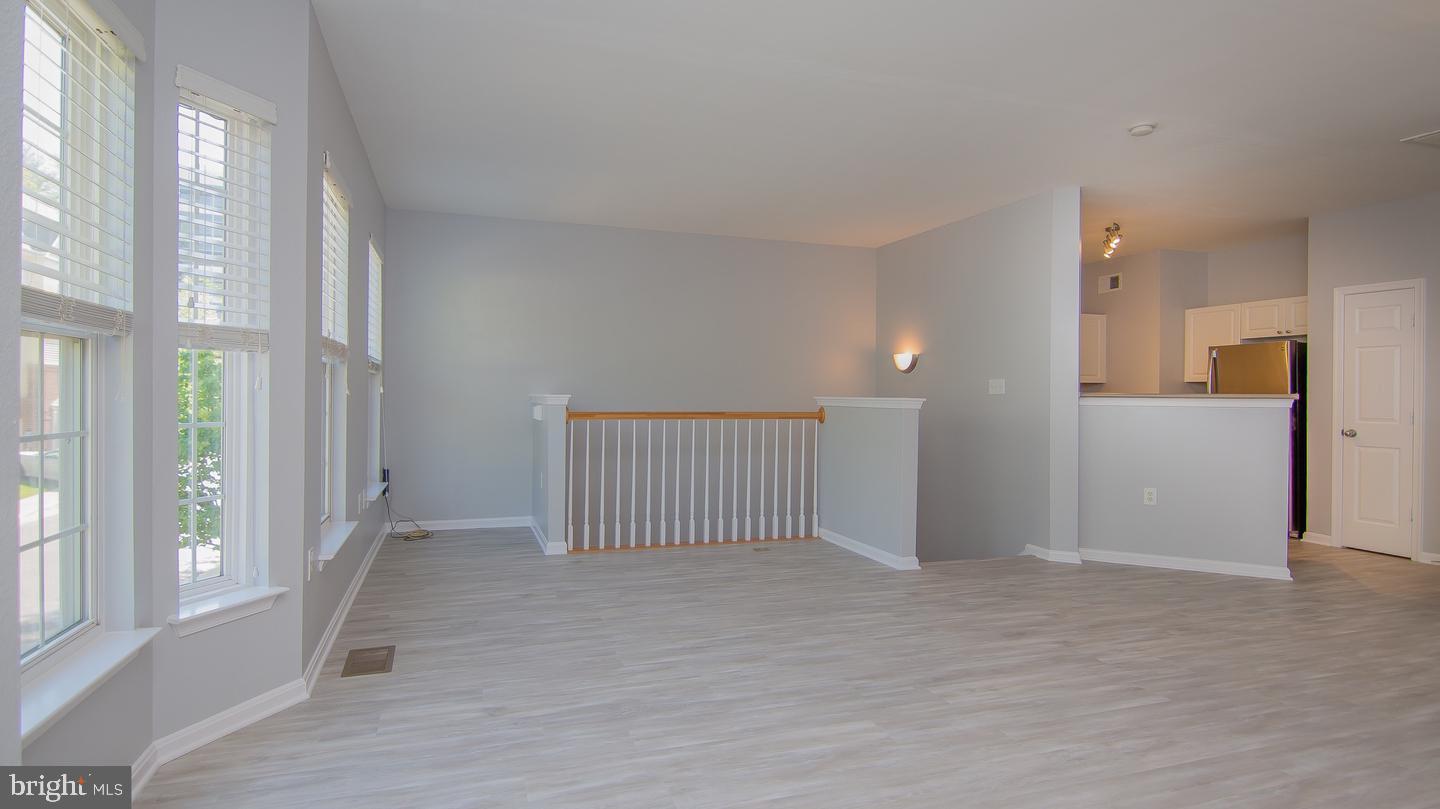 HIGH POINTE AT JEFFERSON - Residential Lease