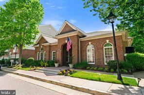 HIGH POINTE AT JEFFERSON - Residential Lease