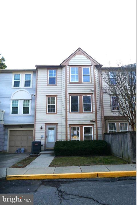 3733 AMSTERDAM TERRACE 9-95 BURTONSVILLE MD 20866
