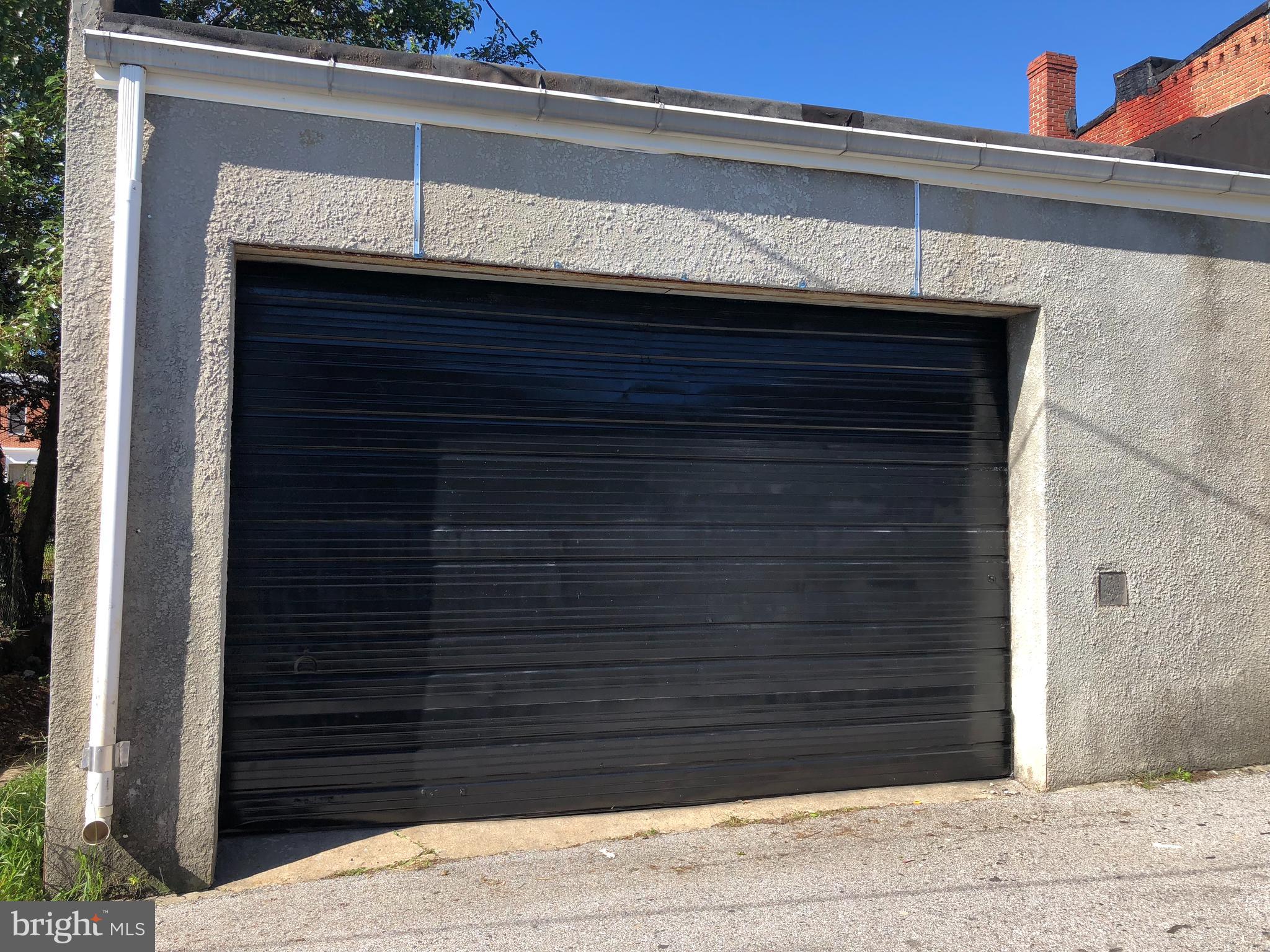 HIGHLANDTOWN - Commercial Lease