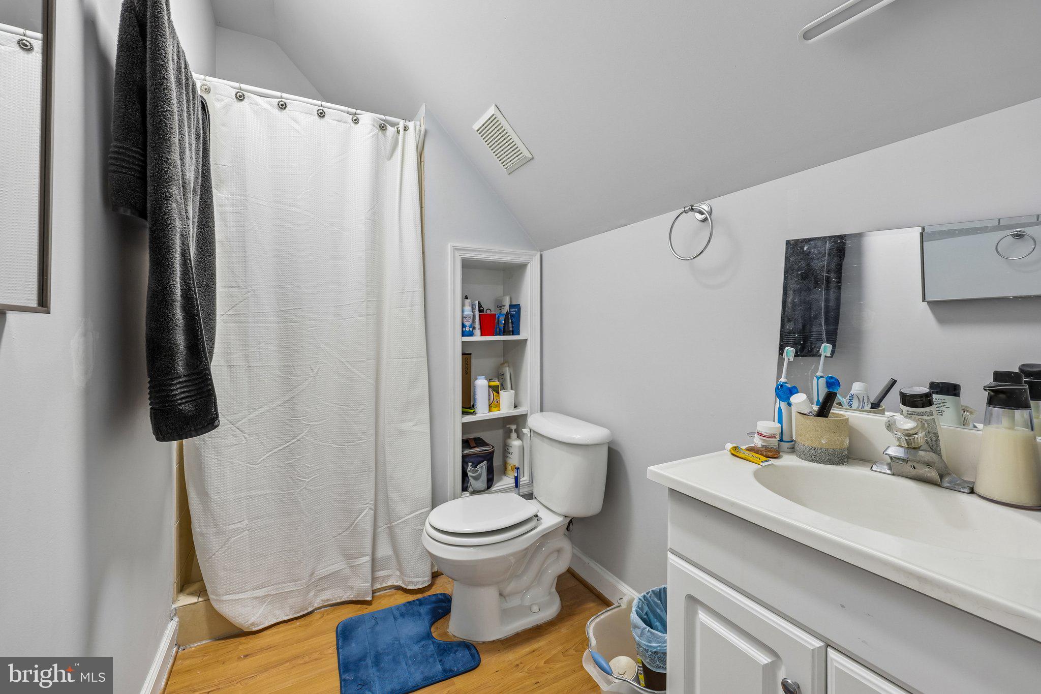 WHITETAIL POND - Residential