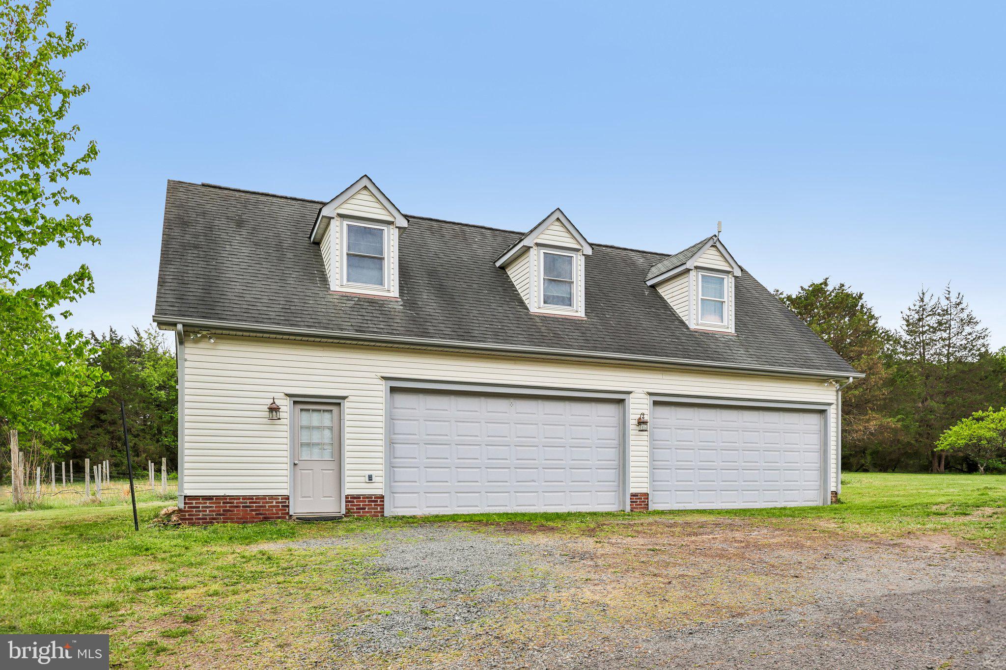 WHITETAIL POND - Residential