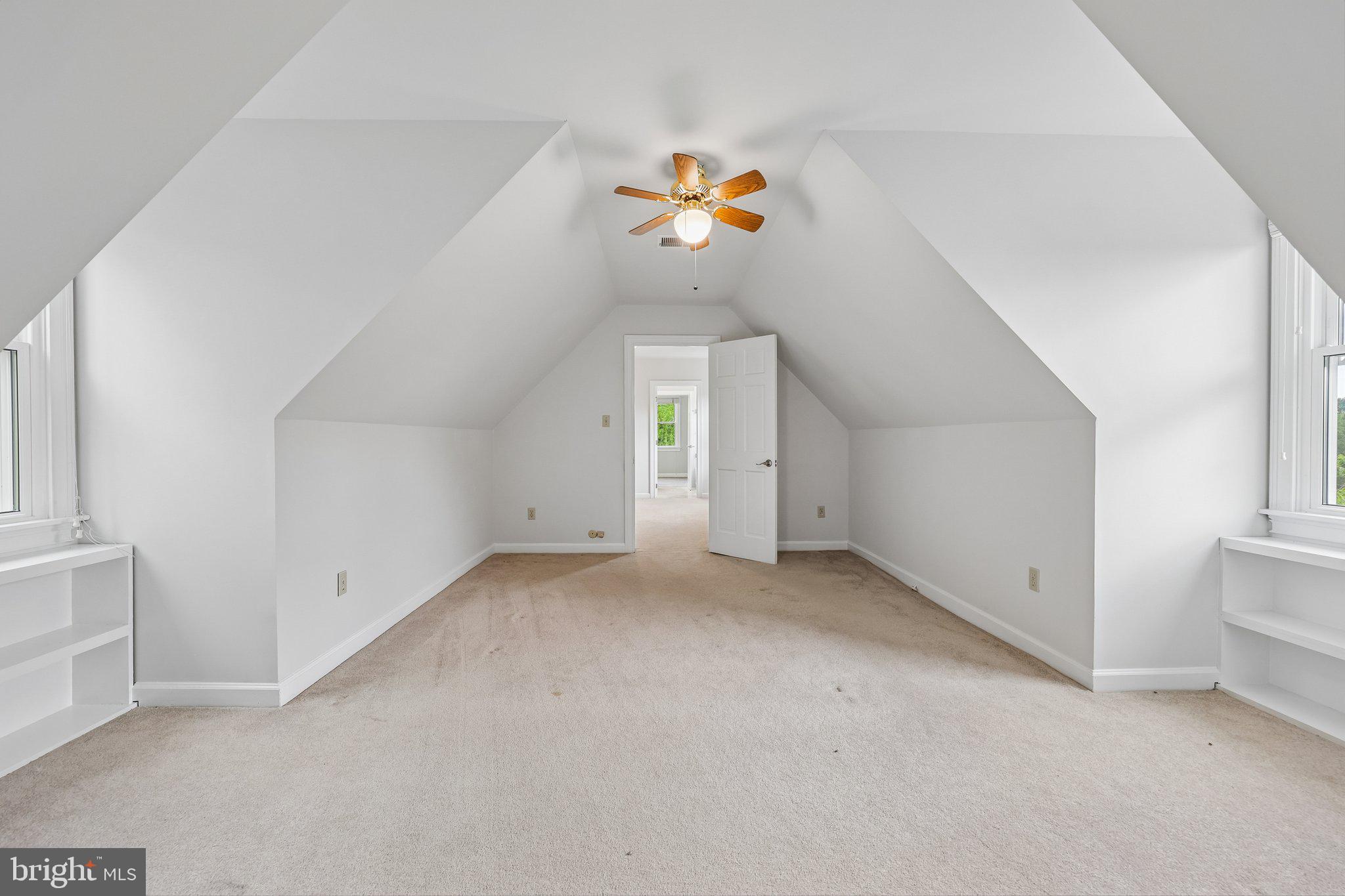 WHITETAIL POND - Residential