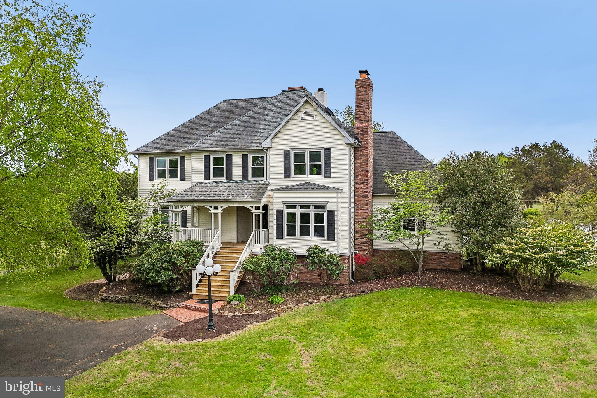 WHITETAIL POND - Residential