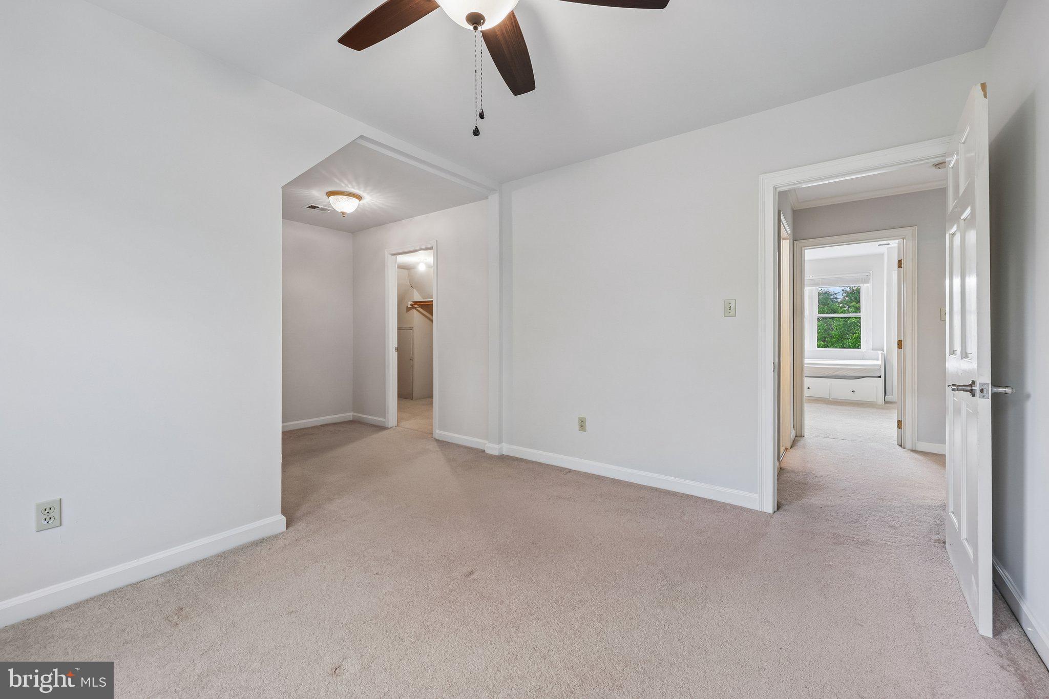 WHITETAIL POND - Residential