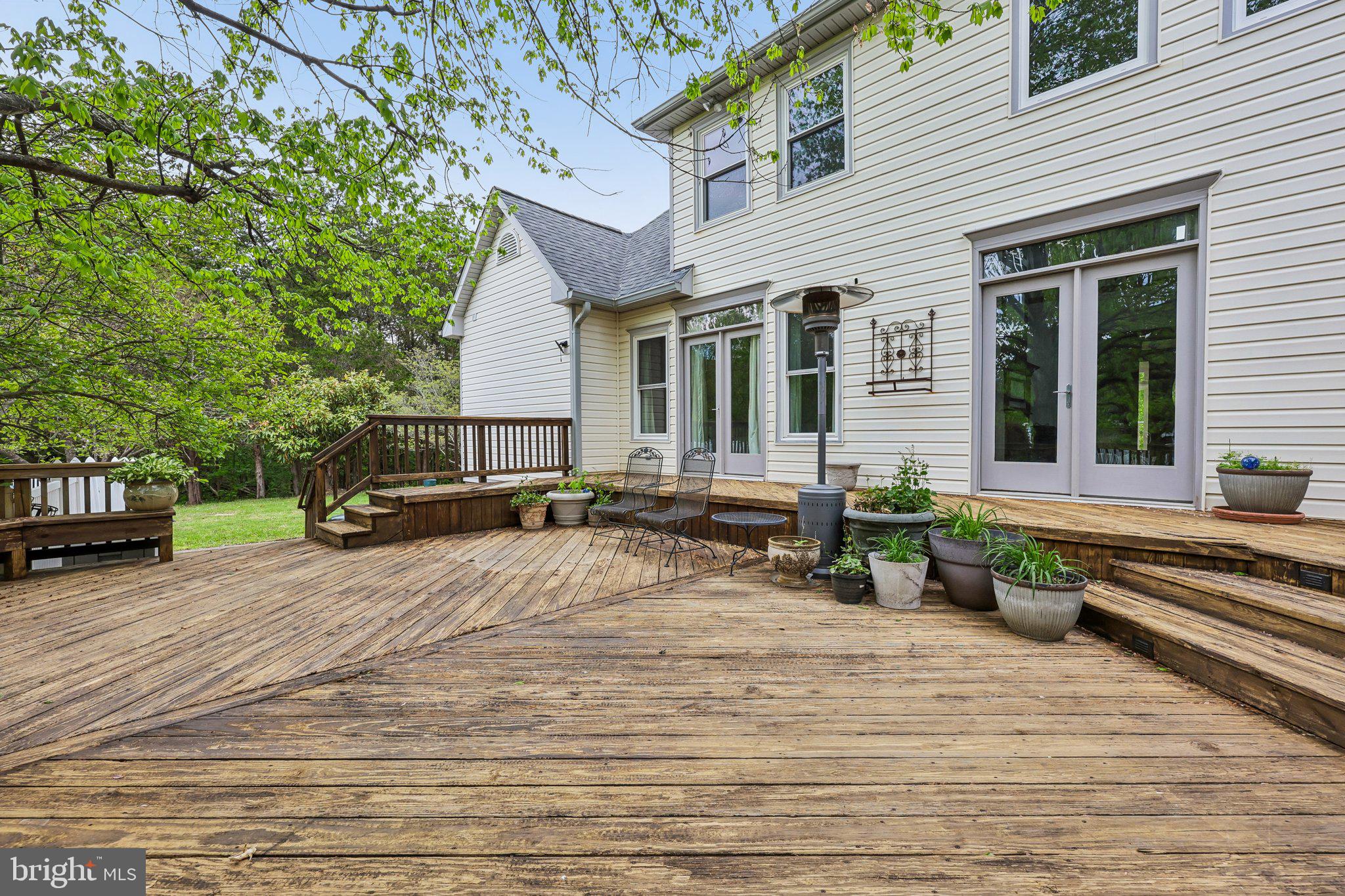 WHITETAIL POND - Residential