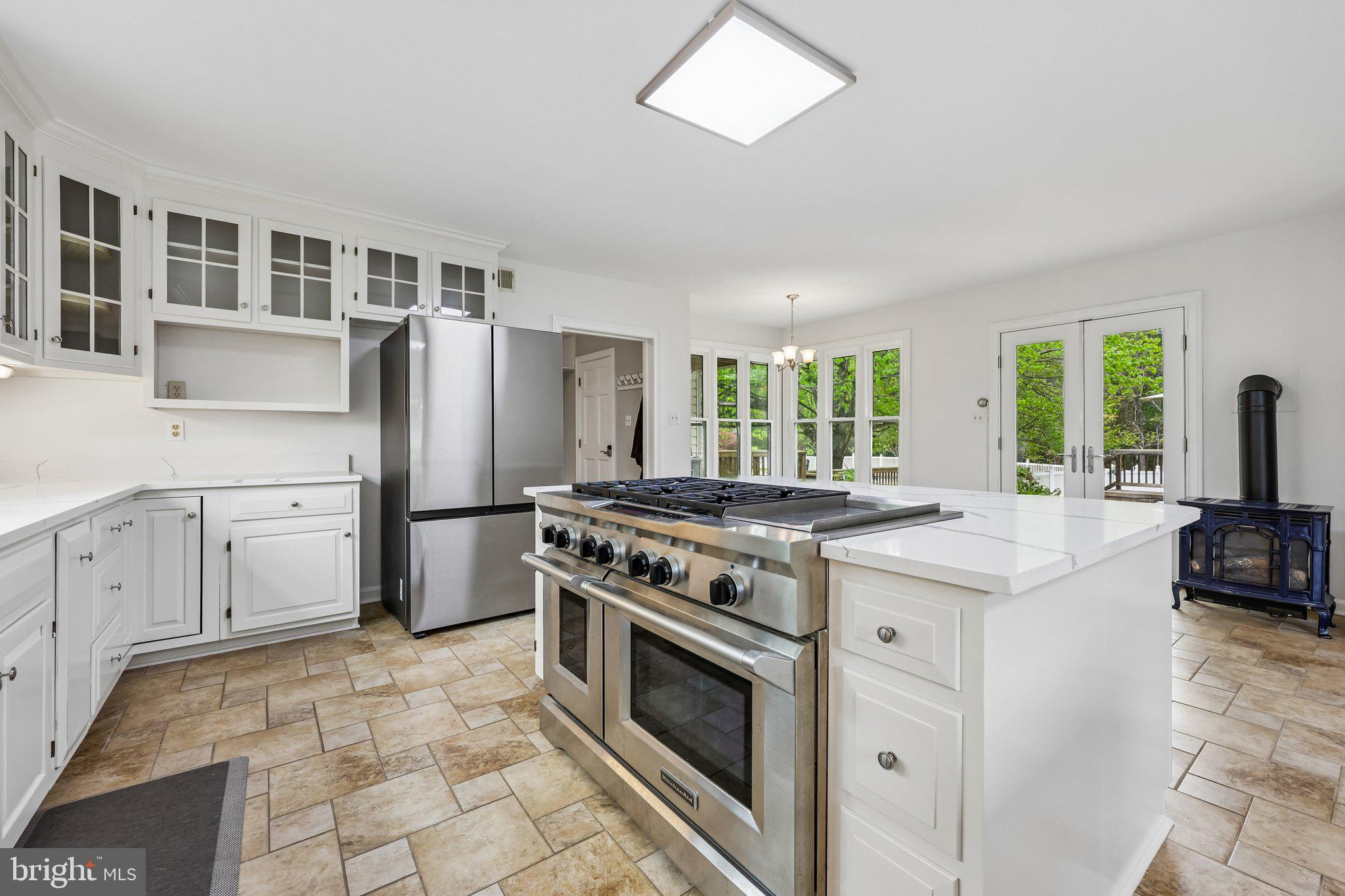 WHITETAIL POND - Residential