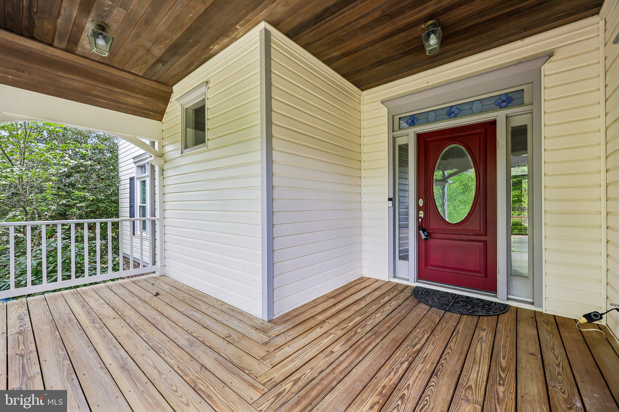 WHITETAIL POND - Residential