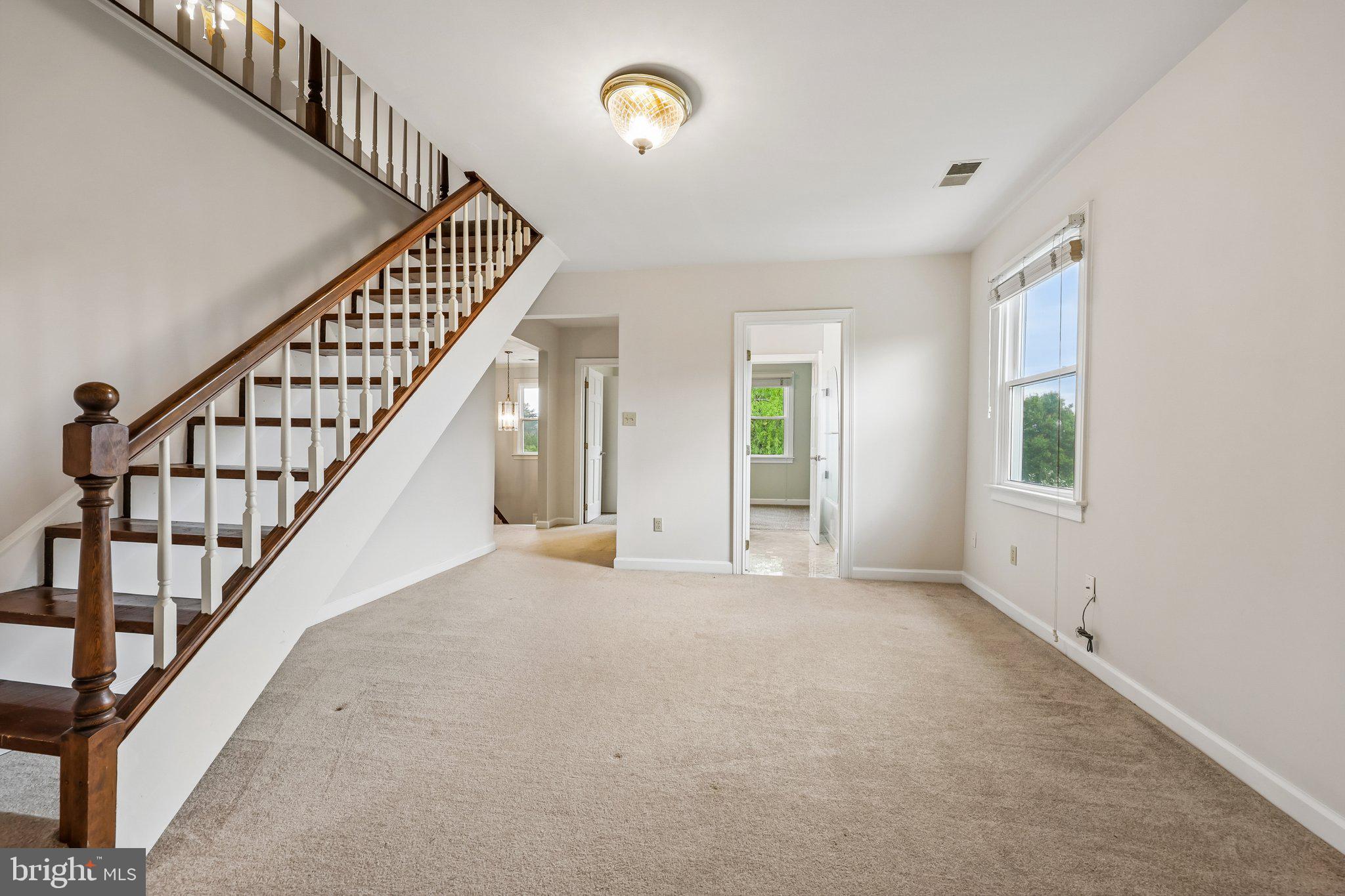 WHITETAIL POND - Residential