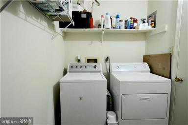 THE OAKTON - Residential