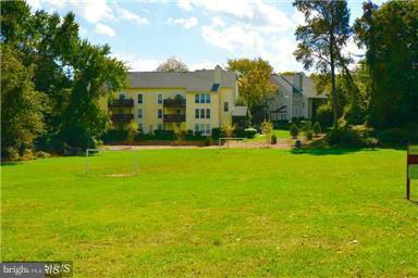 THE OAKTON - Residential