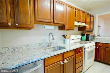 THE OAKTON - Residential