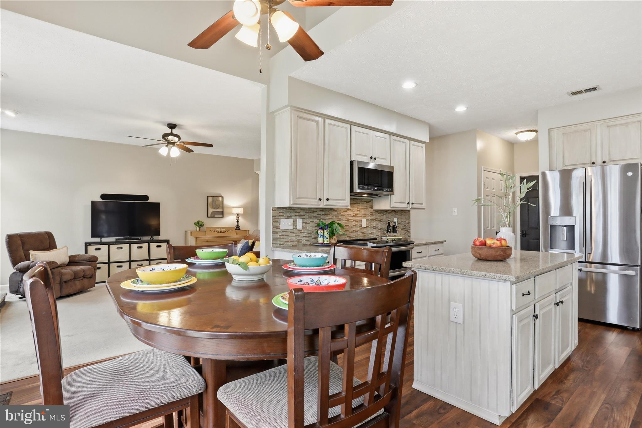 CAMBRIDGE FARMS - Residential