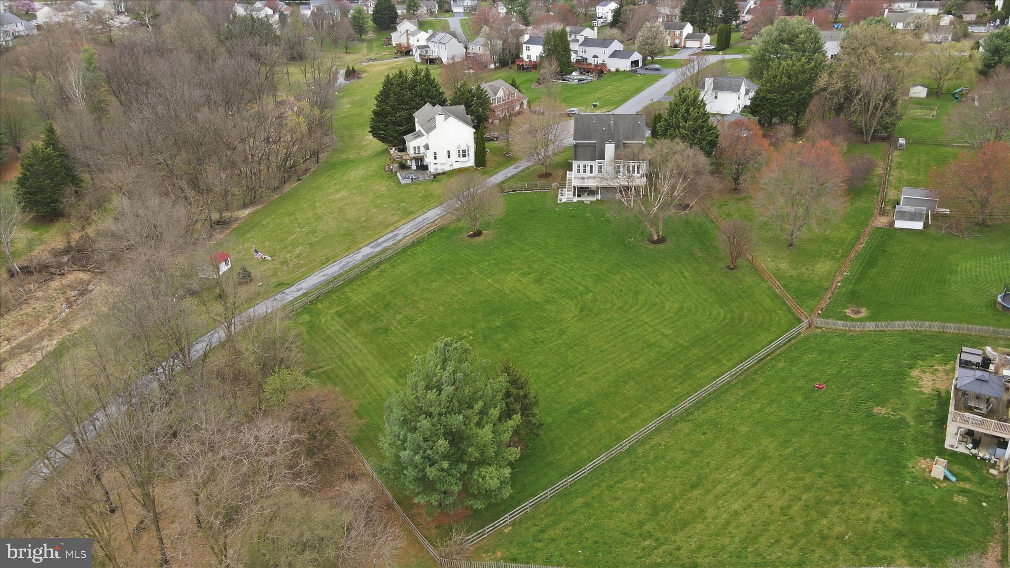 CAMBRIDGE FARMS - Residential