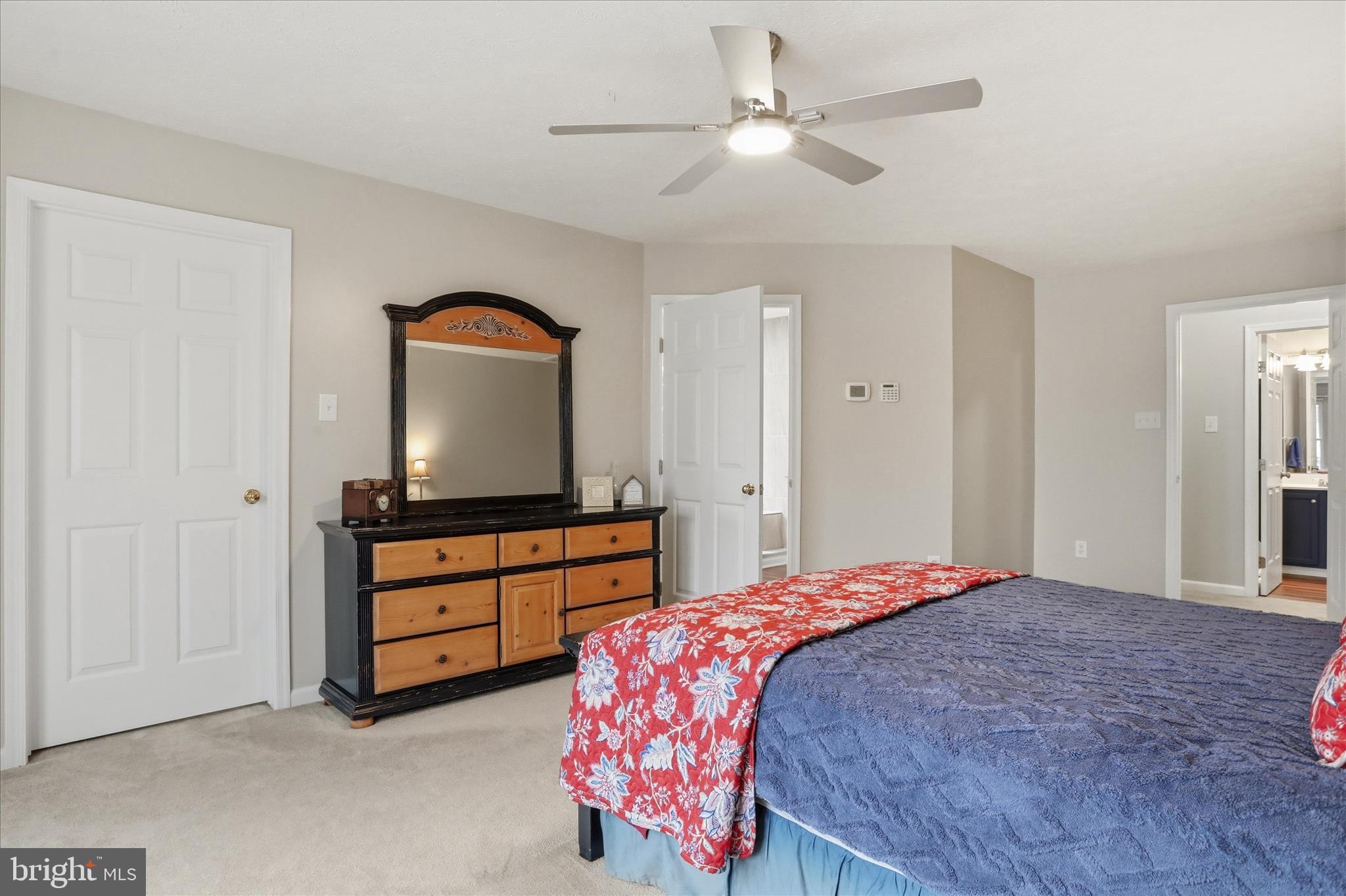 CAMBRIDGE FARMS - Residential